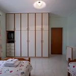 Thimios Rooms 2