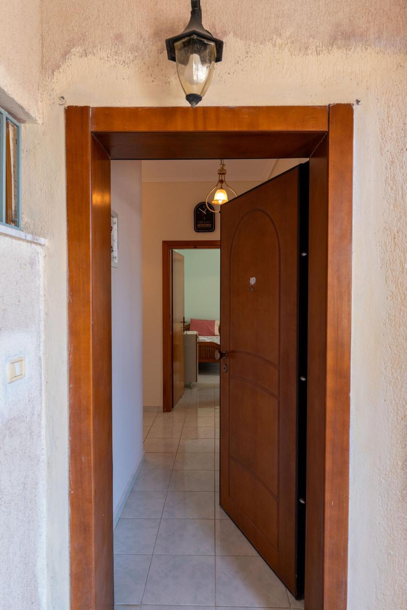 Thimios 2 * Sarandë